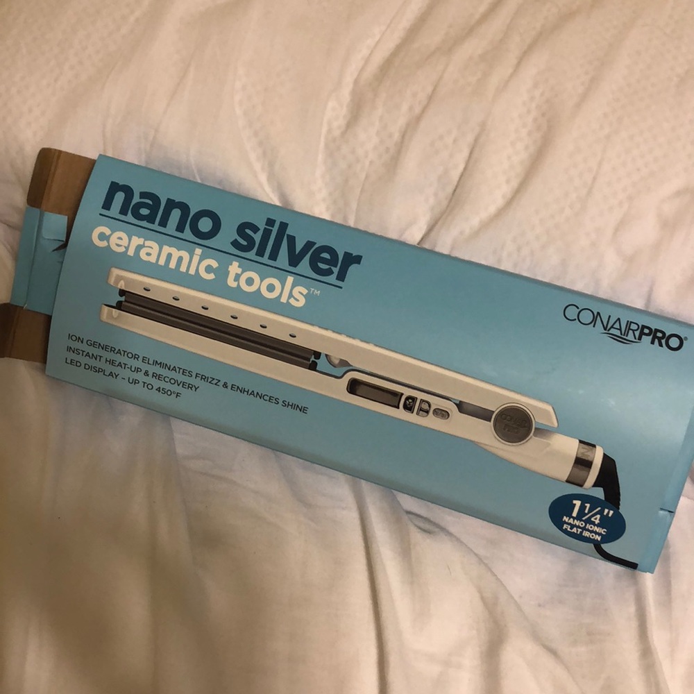 1 1/4 Inch Nano Silver Ceramic Ionic Flat Iron